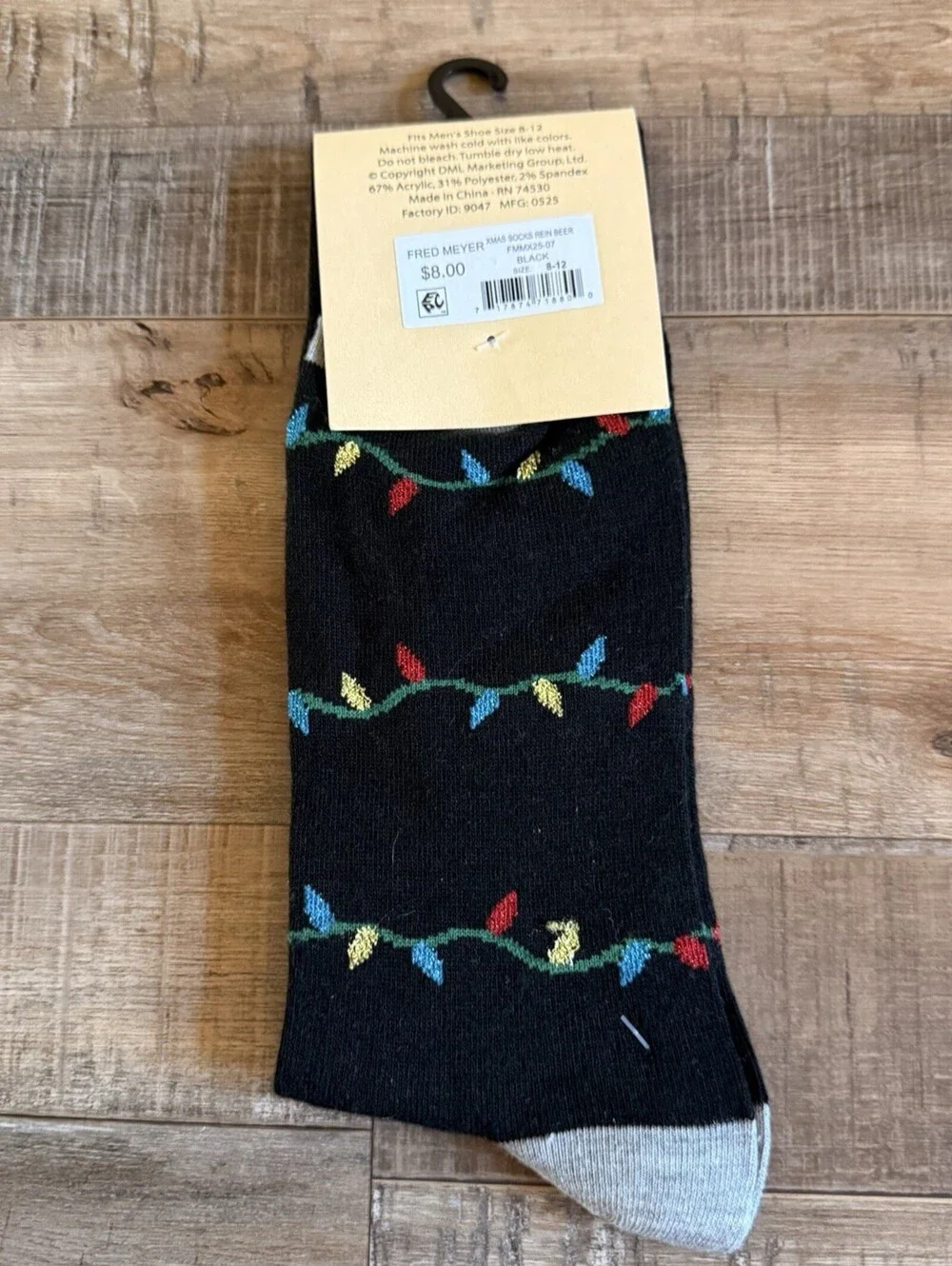 Legale Holiday Christmas Novelty Crew Socks Men's Size 8-12 Gift Exchange New‎